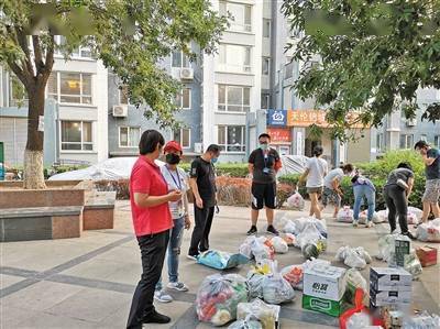 疫情当前，天伦锦城社区党总支书记的硬核担当 &ldquo;我们不能退，也绝不会退！&rdquo;