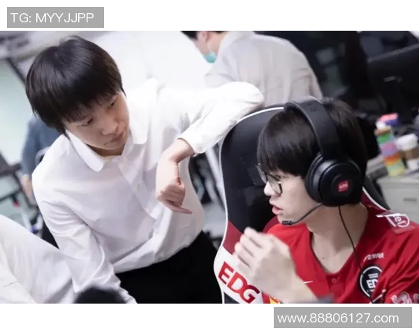 EDG在高校联赛中的意识表现分析与战术解读 EDG在高校联赛中的意识表现分析与战术解读