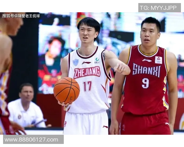 快船与山猫激战正酣2月27日精彩对决引发球迷热议