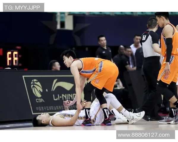 郭昊文:从篮球新星到职业生涯的辉煌之路探索与展望