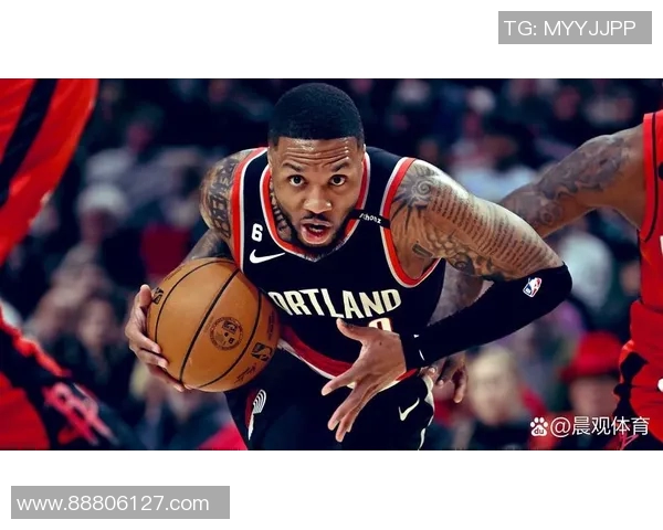 达米安利拉德:从球场巨星到社会影响力的多重角色探索 达米安利拉德:从球场巨星到社会影响力的多重角色探索