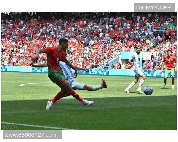 迪巴拉的崛起与挑战：从阿根廷天才到欧洲足球的明星之路