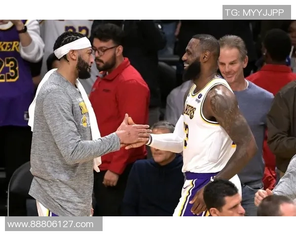 湖人队与掘金队在季后赛中交锋的场次统计与精彩回顾 湖人队与掘金队在季后赛中交锋的场次统计与精彩回顾