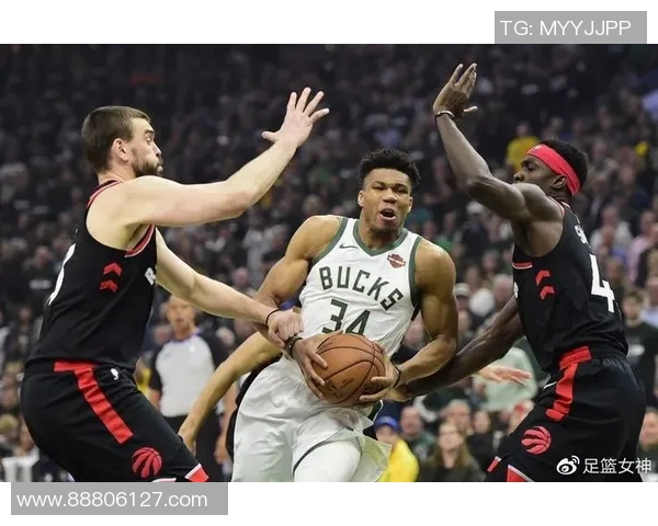 2001年NBA季后赛猛龙与雄鹿的激烈对决回顾与分析 2001年NBA季后赛猛龙与雄鹿的激烈对决回顾与分析