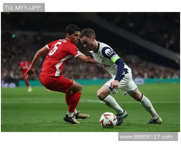 拿玻里与阿尔克马尔激战正酣谁能在欧战中笑到最后