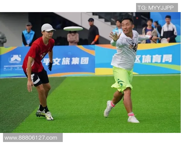 赵强独家分享飞盘技巧与心得体会助你轻松掌握飞盘运动的乐趣与技巧